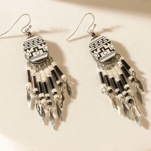 Myra-Raven Trail Earrings In Dusty
Black